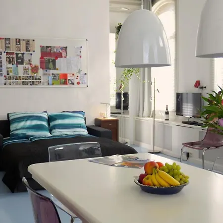 Couette-café Sunny Studio